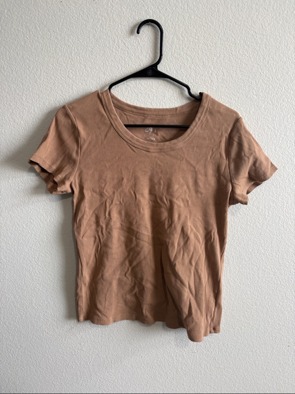 Crewneck Short Sleeve Tee in Warm Tan